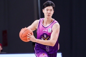 媒体人：赵嘉义补强北控锋线内线搭配待优化需有串联球队小外援